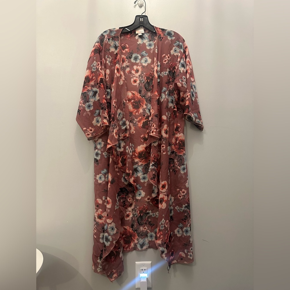 Lularoe Floral Kimono. Women’s Medium